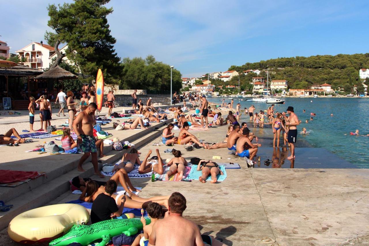 Apartments By The Sea Tisno, Murter - 812 Exterior foto