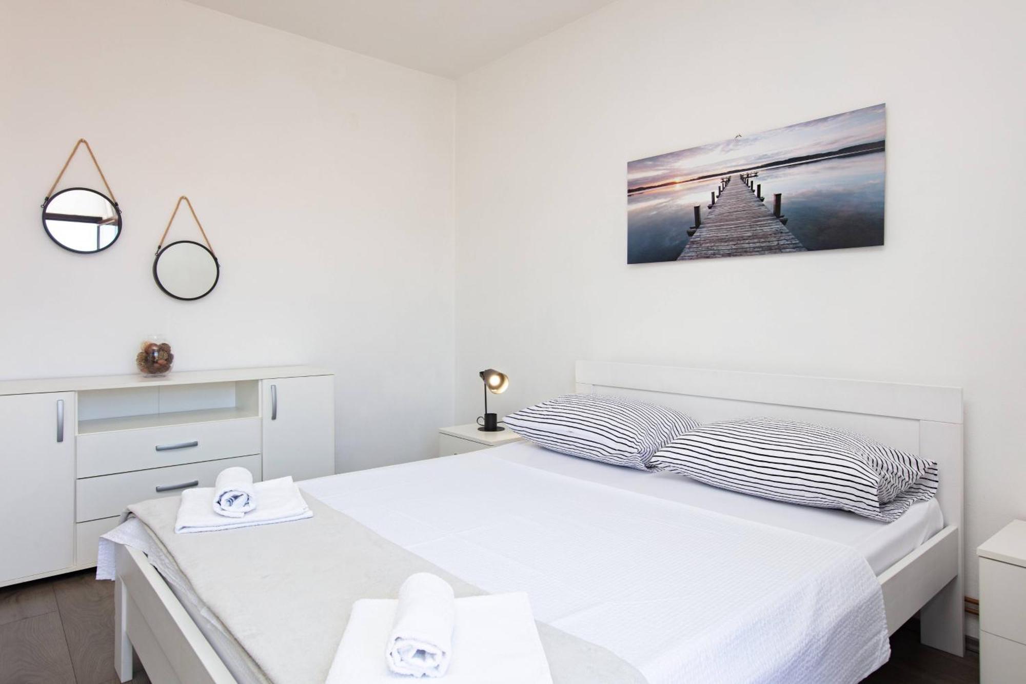 Apartments By The Sea Tisno, Murter - 812 Habitación foto