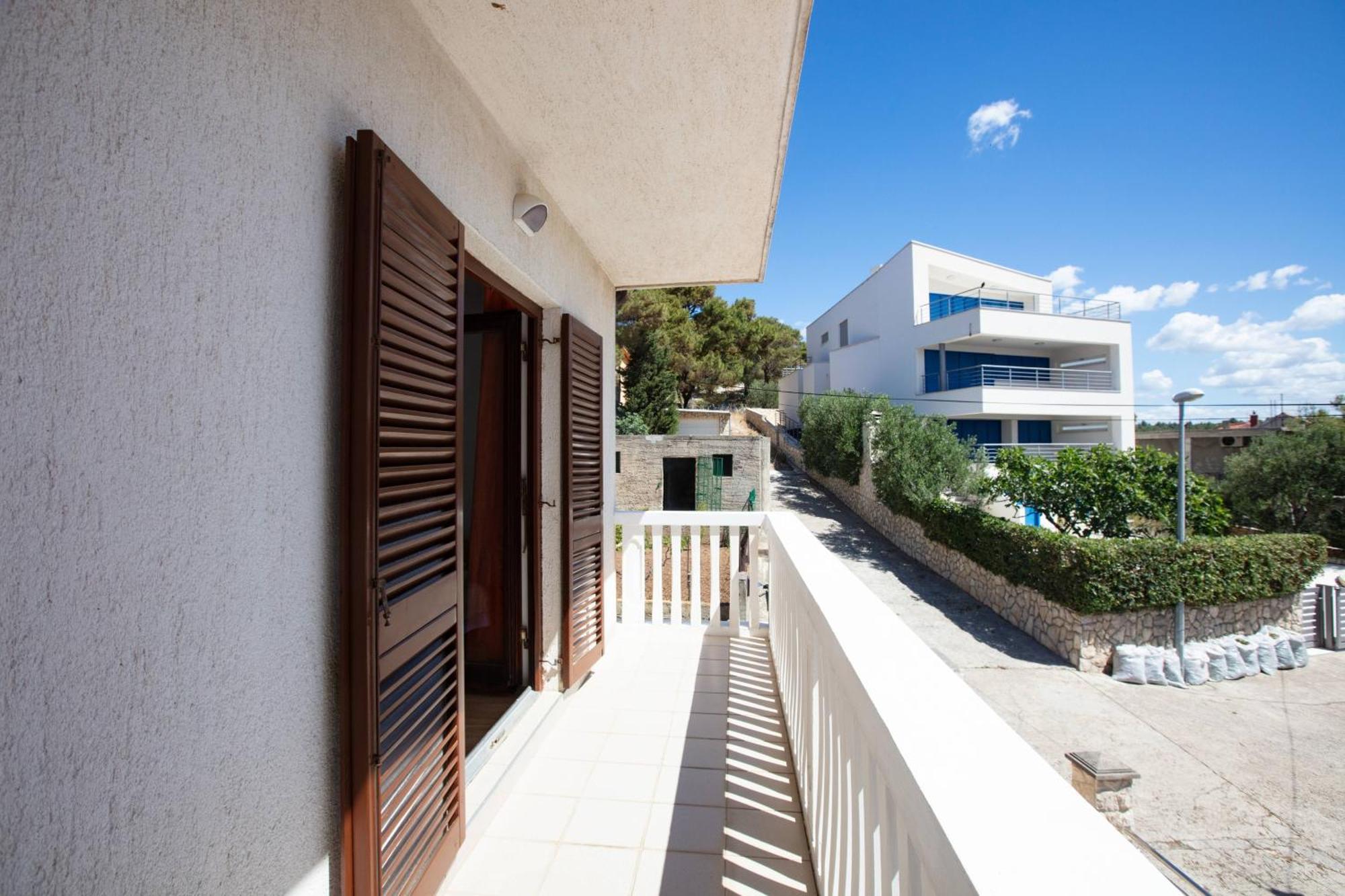 Apartments By The Sea Tisno, Murter - 812 Exterior foto